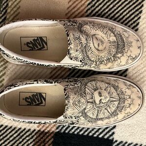 VANS *limited edition* Ouroboros slip-ons